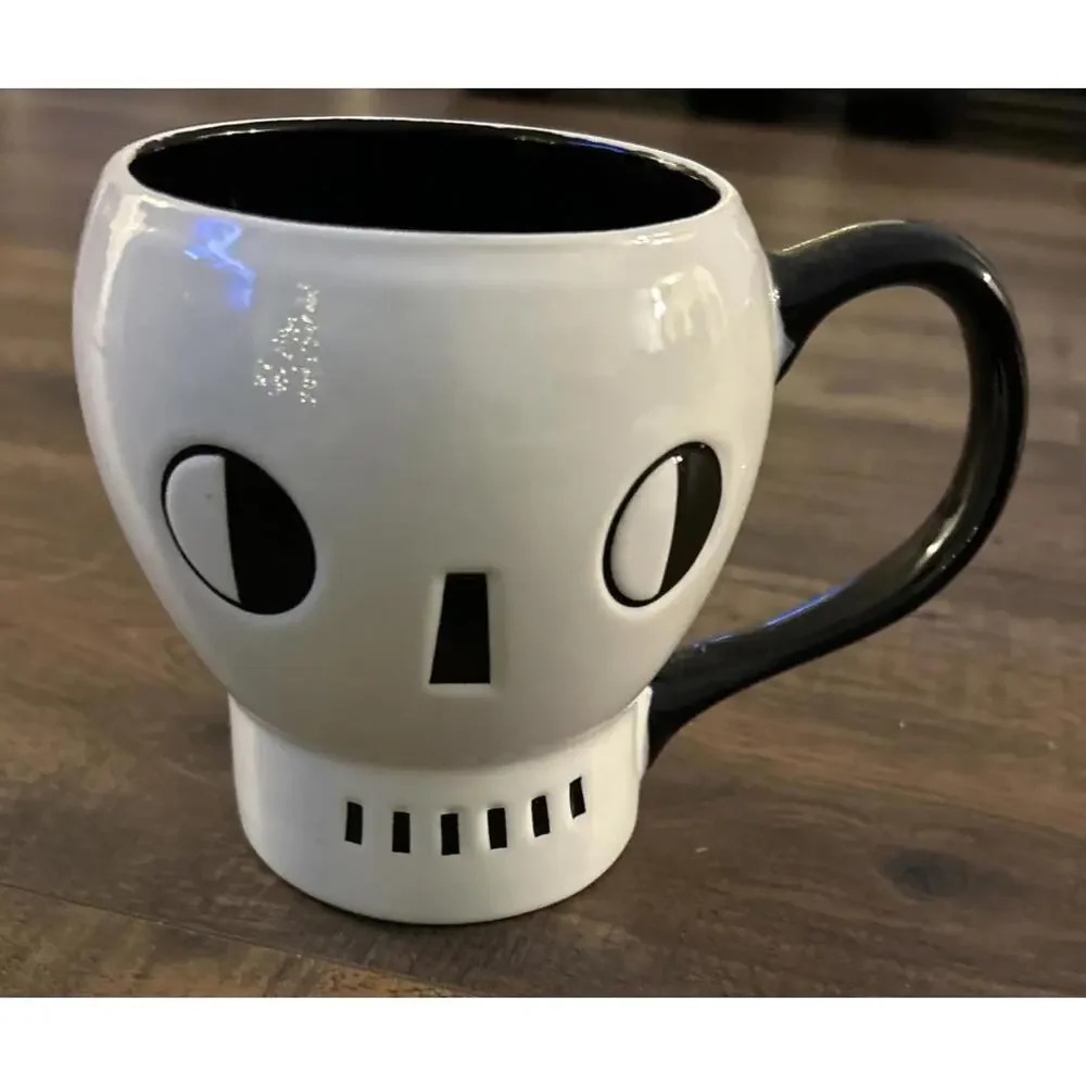 Holiday Home Halloween Skeleton Face Character Spooky 20 Oz Mug Black & White - Picture 1 of 6